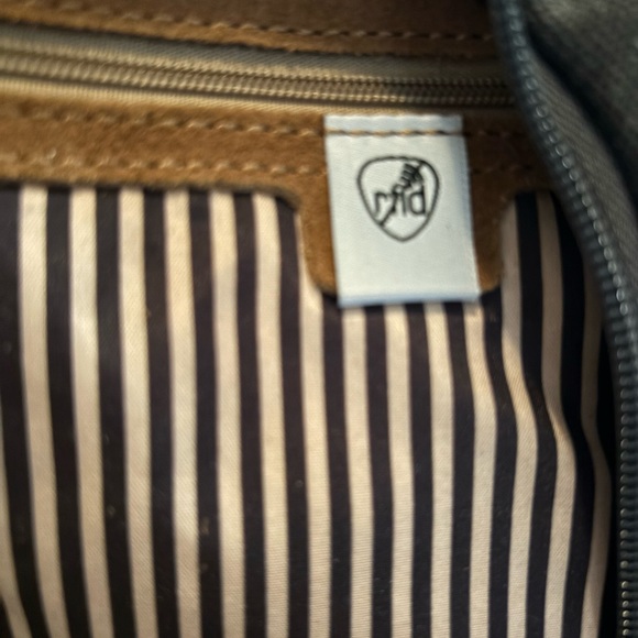 Travelon Charcoal and Tan Backpack - Picture 4 of 8